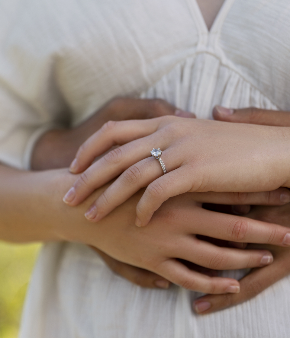 wedding-women-ring-img